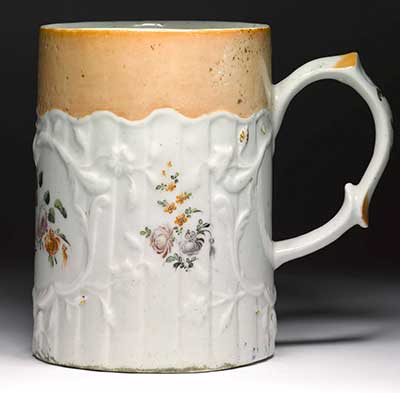 Photo of a decorated porcelain tankard